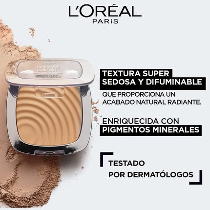 L'Oréal Paris Perfecting Fondant Powder enriched with Mineral Pigments and Hyaluronic Acid for all Skin Types Gold Tone 9g