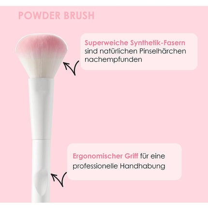 Wet 'N' Wild Large Powder Brush - Plush Brush with Soft Curved Bristles