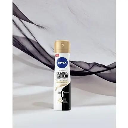 Nivea Black & White Invisible Silky Smooth Antiperspirant Spray 150ml Nivea