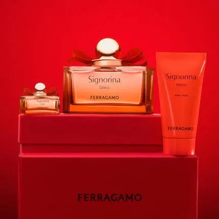 Salvatore Ferragamo Signorina Gift Set Eau De Parfum 100ml and Body Lotion 50ml Salvatore Ferragamo