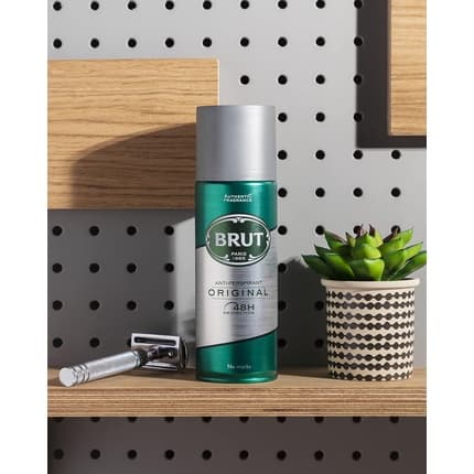 Brut Deodorant and Antiperspirant Déodorant (Déo) Homme 200ml