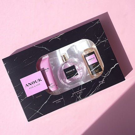 Anouk Rose & Noir Gift Set Femme - Eau De Toilette 100ml Body Lotion 75ml Gel Bath 100ml - Maison des fragrances