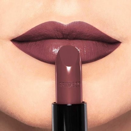 ARTDECO Perfect Color Lipstick 823 Red Grape - Maison des fragrances