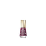 Bella Aurora and Mavala Nail Polish Color Vertigo Red 173 - Maison des fragrances
