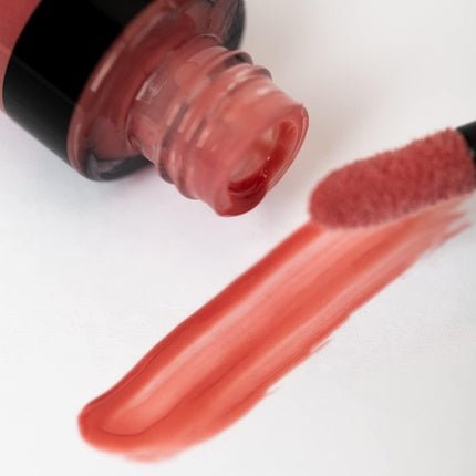 Benecos Natural Cosmetics Lipgloss Organic Vegetable Oils and Vitamin E Talkfree Flamingo 5ml - Maison des fragrances