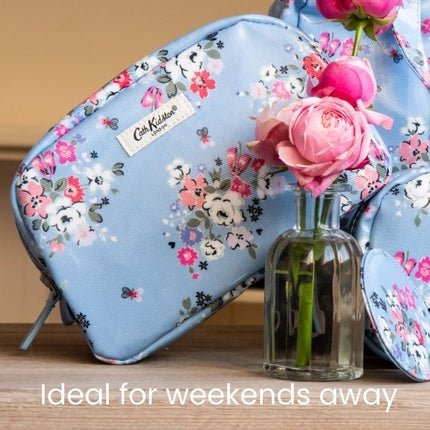 Cath Kidston Clifton Rose Large Wash Bag Makeup Bag - Maison des fragrances