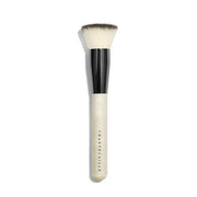 Chantecaille Buff and Blur Brush - Maison des fragrances