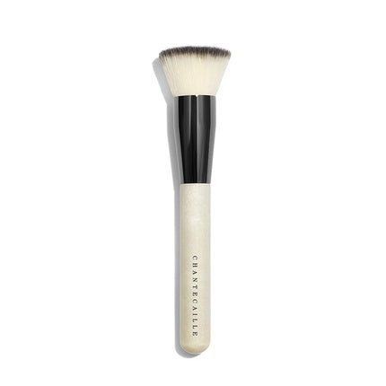 Chantecaille Buff and Blur Brush - Maison des fragrances