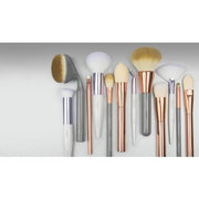 Chique Studio Small Eyeshadow Brush - Maison des fragrances