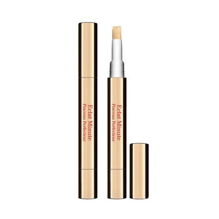 Clarins Instant Light Brush - on Perfector Illuminator Concealer - Maison des fragrances