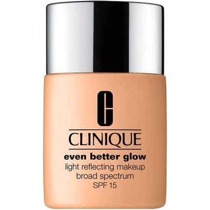 Clinique Even Better Glow Light Reflecting Makeup SPF 15 Foundation CN62 Porcelain Beige 30ml - Maison des fragrances