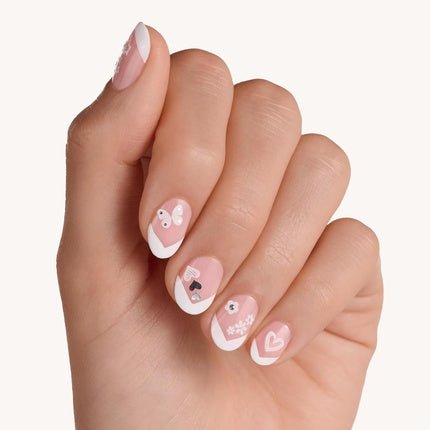 Essence Today's Mood Cute Nail Sticker White Covering Easy to Remove - Maison des fragrances