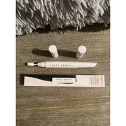 FENTY BEAUTY by Rihanna Brow MVP Sculpting Wax Pencil Universal - Maison des fragrances