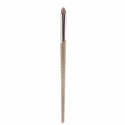 Fenty Beauty by Rihanna Precise Definition Eyeshadow Brush 220 - Maison des fragrances