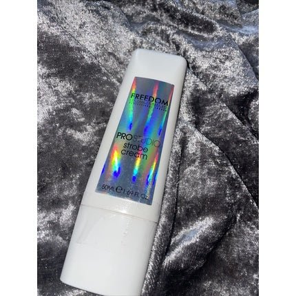 Freedom Pro Studio Strobe Cream Illuminating Base 50ml - Maison des fragrances
