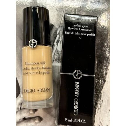 Giorgio Armani Luminous Silk Foundation 18ml - Medium Olive - Maison des fragrances