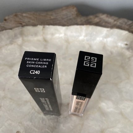 Givenchy Prisme Libre Skin Care Concealer C240 SCHAD NEW & PACKAGED 11ml - Maison des fragrances