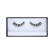 HUDA BEAUTY Classic False Lashes Giselle 1 - Maison des fragrances