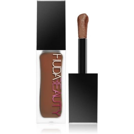 Huda Beauty Faux Filter Matte Concealer in Maple Syrup, 8.3G / 9 ml - Maison des fragrances