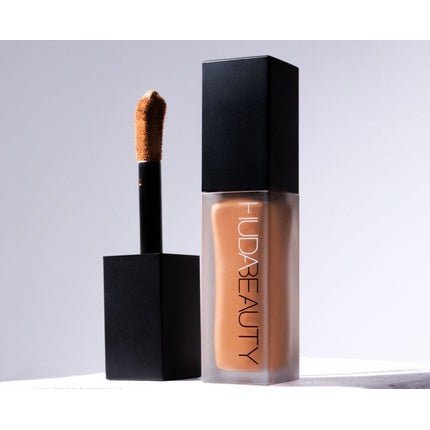 Huda Beauty FAUXFILTER Luminous Matte Liquid Concealer 9ml - Brand New 2022! - Maison des fragrances