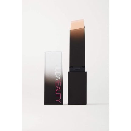 Huda Beauty FauxFilter Skin Finish Buildable Coverage Foundation Stick Beignet 335 Beige - Maison des fragrances