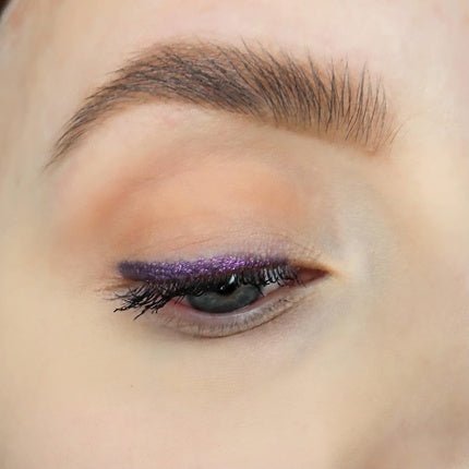 Hypoallergenic Waterproof Eyeliner Purple Space Unscented Metallic Eye liner Vegan and Cruelty Free Eye Pencil Colored Eyeliners for Sensitive Eyes - Maison des fragrances