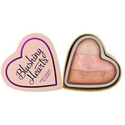 I Heart Revolution - Blushing Hearts Triple Baked Blusher - Iced Hearts - Maison des fragrances