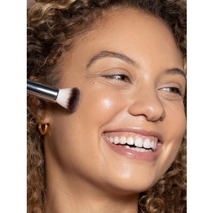 ILIA Complexion Brush Non - Toxic Vegan Cruelty - Free Clean Makeup - Maison des fragrances