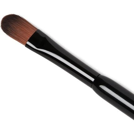 Illamasqua Large Eyeshadow Brush Flat - Bristled Pigmented Vegan Cruelty - Free - Maison des fragrances