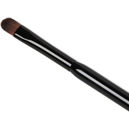 Illamasqua Small Eyeshadow Brush - Maison des fragrances