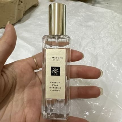 Jo Malone London English Pear & Freesia 1.0oz Cologne $85 Retail - Maison des fragrances