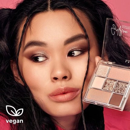Lamel SELFLOVE Eyeshadow Palette Matte Shiny and Pearlescent Shades Brown N.402 - Maison des fragrances