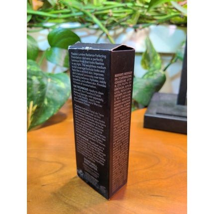 Laura Mercier Lumière Foundation 4W2 Chai - Maison des fragrances