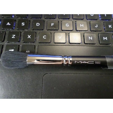 MAC 109S Synthetic Small Contour Brush 6.5 Inches - Maison des fragrances