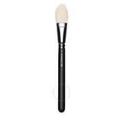 MAC 133S Small Cheek Brush - Maison des fragrances
