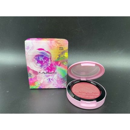 MAC Cosmetics Extra Dimension Skinfinish in Royal Flush - Maison des fragrances