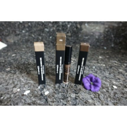 Mac Eye Brows Big Boost Exclusive Fibre Gel Stud Imperfect Box 10ml - Maison des fragrances