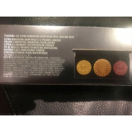 M.A.C Flashing Ice Extra Dimension Skinfinish Trio Shade Medium Deep - Maison des fragrances
