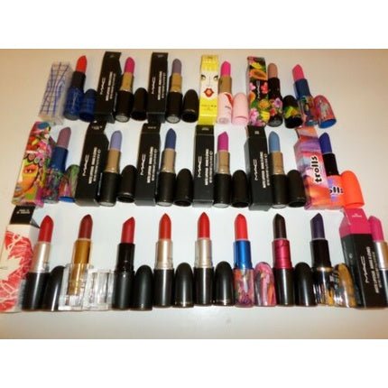 MAC Matt and Retro Matt Lipstick Full Size 3g/0.1oz - Maison des fragrances
