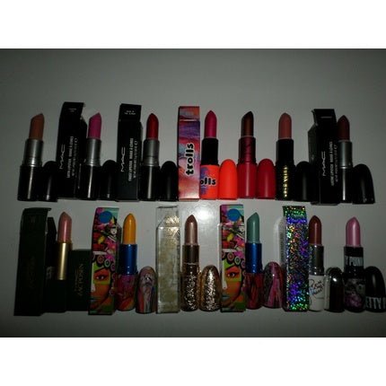 Mac Satin Lipstick 1.8g 819 Rebels - Maison des fragrances