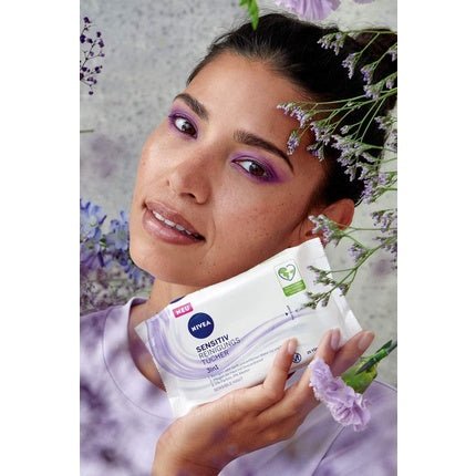 NIVEA 3in1 Sensitive Cleansing Wipes with Dexpanthenol Gentle Makeup Remover for Sensitive Skin - Maison des fragrances