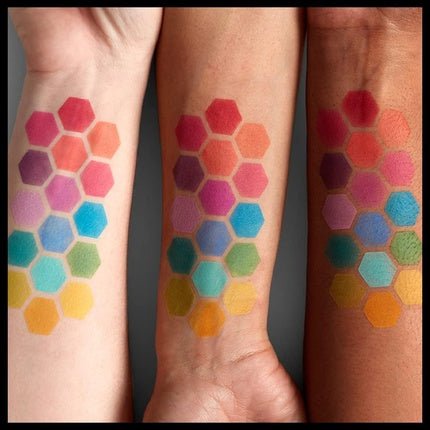 Nyx Professional Ultimate Eye Shadow Palette USP04 Brights 16 Shades - Maison des fragrances