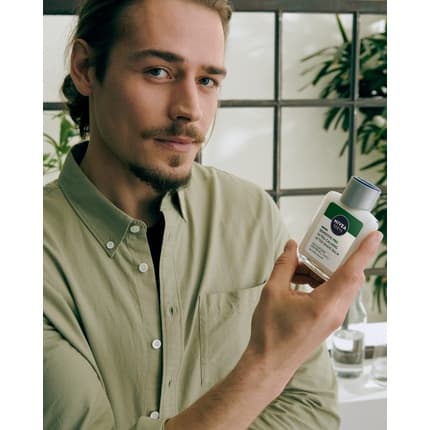 Nivea Sensitive Pro Ultra-Calming Aftershave Balm with Hemp Seed Oil 100ml pour homme