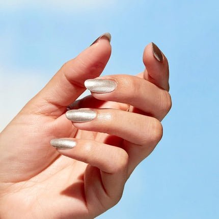 OPI Nature Strong Nail Polish Quick Dry Vegan Nail Varnish Nude Shades Glowing Places - Maison des fragrances