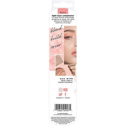 Real Techniques Light Layer Face Brush for Foundation and Powder - Maison des fragrances