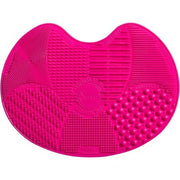 Sigma Beauty Makeup Brush Cleaner Mat - Sigma Spa Express Silicone Makeup Brush Cleaning Mat with Suction Cups for Cleaning Makeup Brushes, Compact Design Fit for Any Travel Makeup Kit Pink - Maison des fragrances