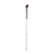 T4B ILU 417 Angled Makeup Eyeshadow Brush - Maison des fragrances
