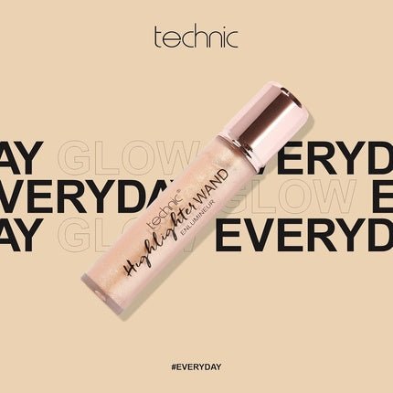 Technic Highlighter Wand Illuminating Gold Liquid Highlighter with Doe Foot Applicator Shade Beam Me Up 9ml - Maison des fragrances