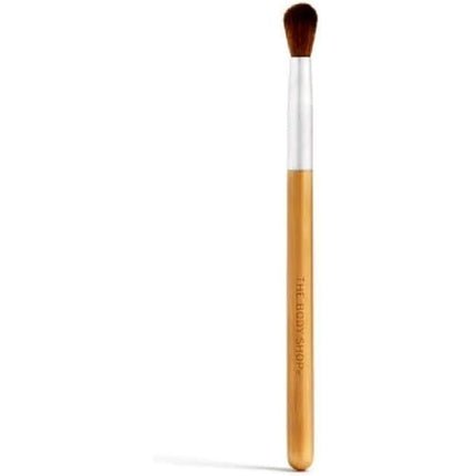 The Body Shop Eyeshadow Blending Brush with Bamboo Nylon Bristles - Maison des fragrances