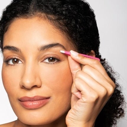 Tweezerman Mini Tweezer for Eyebrow Plucking Neon Pink - Maison des fragrances